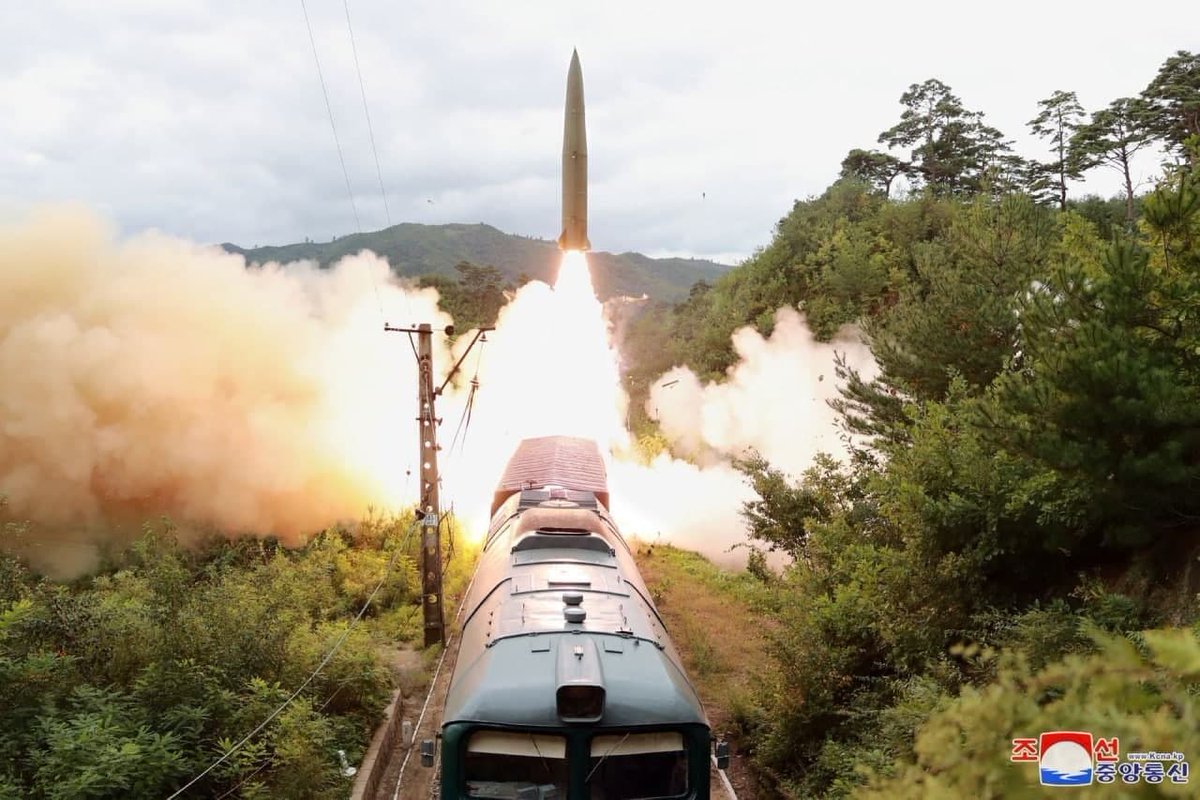 North Korean missiles fired from train tracks
#NorthKorea #USA #USAF