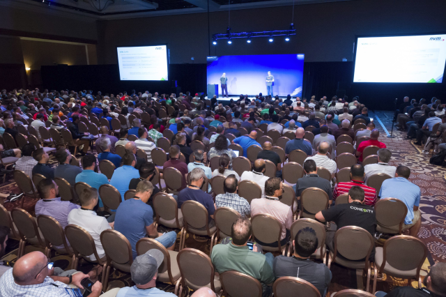 Raymond_himself's tweet photo. VMworld 2021 is less than 3 weeks away—the time to register is now! https://t.co/Bue4nw6BS2 https://t.co/pCmi5Z71xl