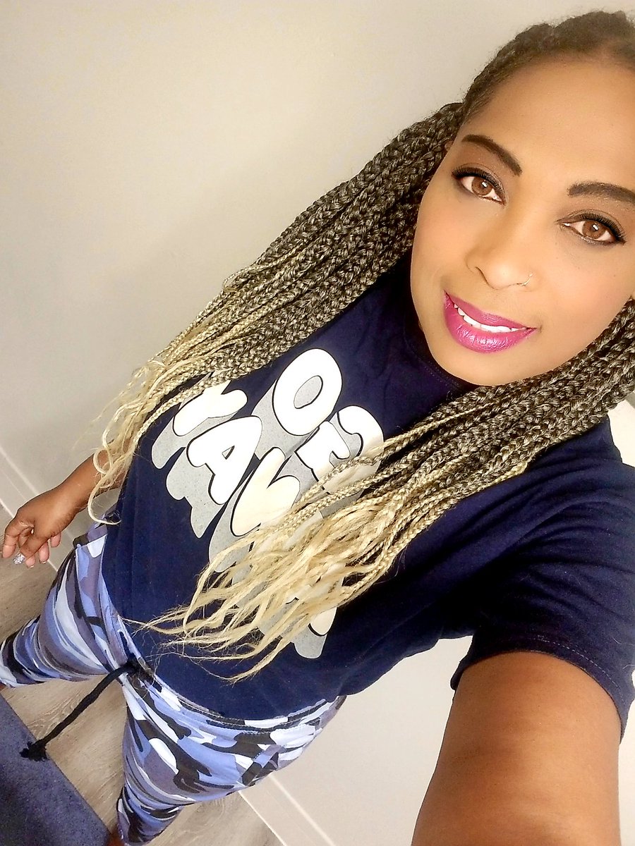 Ms__Caramel's tweet photo. Motivated and Ready to start my day ! Good morning 😁😘

Every day should be a new adventure..... and when you wake up it's a new beginning  ... #CaramelLucas 

Yesterday is your past...start over today to be better than yesterday....

#newbeginnings #newday #blessedandgrateful https://t.co/76IHuzUWXN