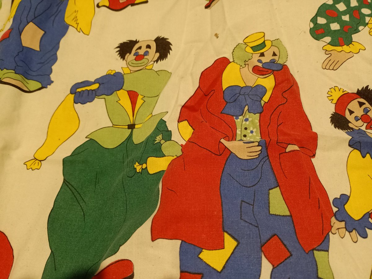 SamKM_42's tweet photo. @tomwalkerisgood why do you have my childhood clown blanket on your shirt and where do I get one? https://t.co/pi6TjWR691