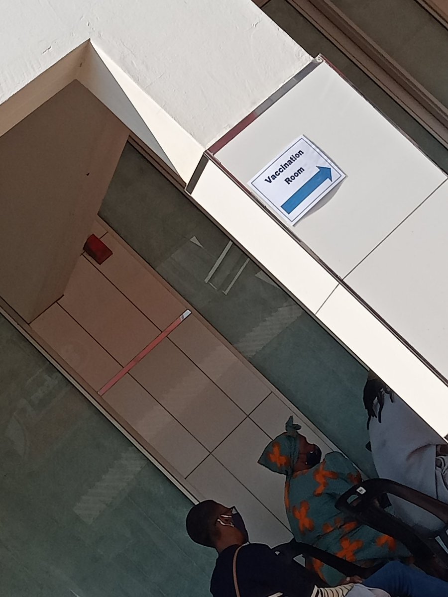 T_Sibiloane's tweet photo. At a vaccine side in evaton Vaal been here since morning no Injections but the department of health wants people to vaccinate we have no time to seat for hours nxa 🖕🖕🖕Fuck vaccine I am leaving never coming back https://t.co/gAfjzrhgaF