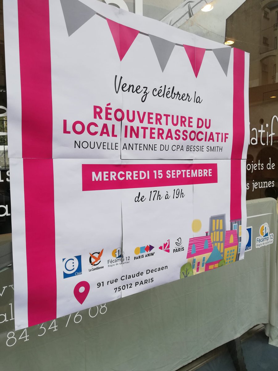 Mairie12Paris's tweet photo. Retrouvailles hier soir à l’occasion de la réouverture du Local interassociatif dans le quartier Vallée de Fécamp #Paris12. Merci aux équipes qui font vivre ce lieu déterminant pour l’animation du quartier et l’accompagnement des jeunes dans leurs projets. https://t.co/xYbzlf1S0K