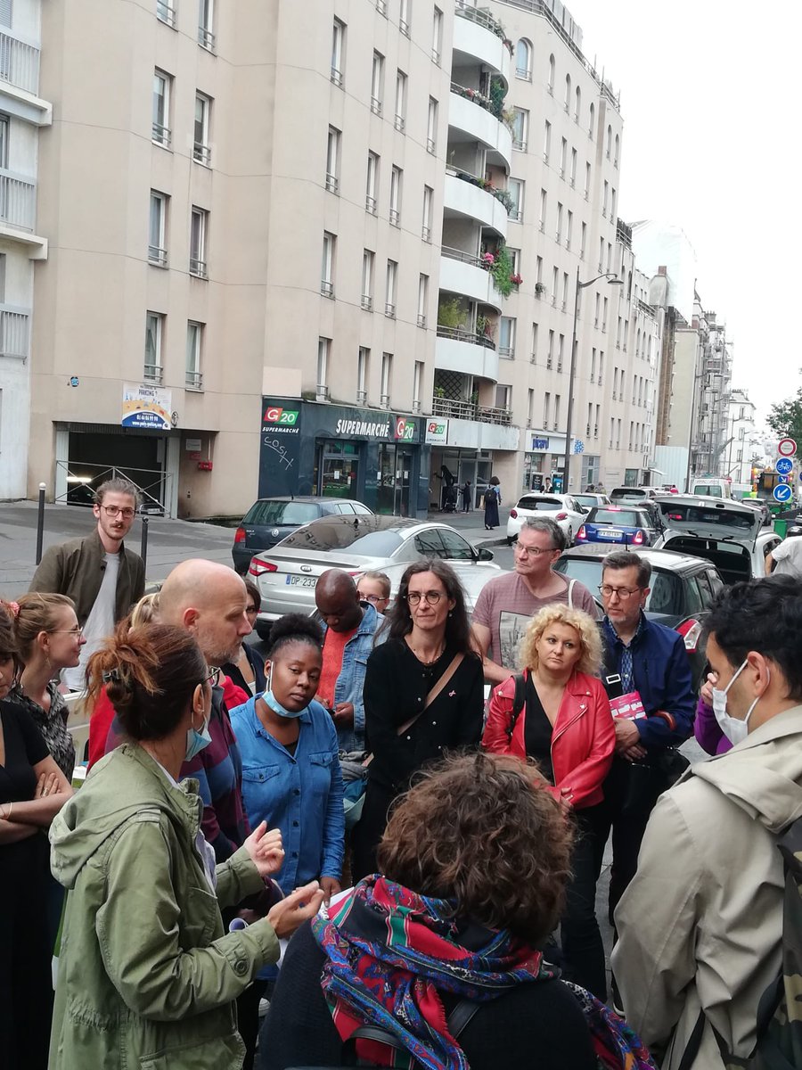 Mairie12Paris's tweet photo. Retrouvailles hier soir à l’occasion de la réouverture du Local interassociatif dans le quartier Vallée de Fécamp #Paris12. Merci aux équipes qui font vivre ce lieu déterminant pour l’animation du quartier et l’accompagnement des jeunes dans leurs projets. https://t.co/xYbzlf1S0K