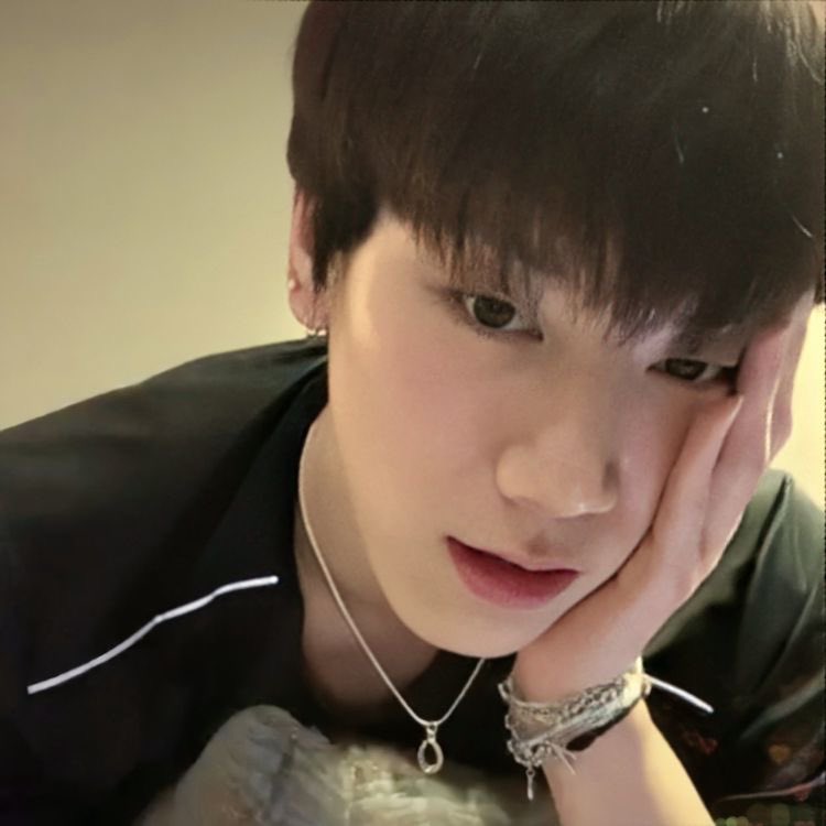 <a href="/TEAMJAETENX/">🍑🐱</a> ชื่อบอท / ชื่อแอค : ฮ่ง @foxbtenx 
แจฮยอน or เตนล์ : เตนล์