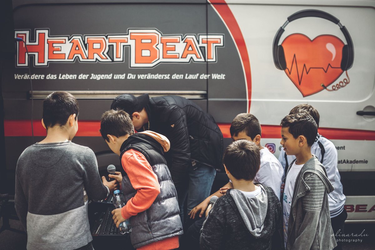 Willkommen im Finale: #HeartbeatEdutainment ermöglicht Kindern und Jugendlichen durch werteorientierte Musik- & Kunstproduktion, ihre Persönlichkeit zu entwickeln & sich proaktiv für Demokratie, Inklusion & Vielfalt einzusetzen. Jetzt zum Finale anmelden➡️ publicvalueaward.de