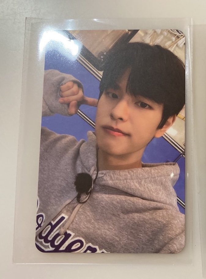 jyu__yonh's tweet photo. straykids交換

譲スンミン(写真2枚)
求リノ両面同種

2枚目のものと合わせて(当方)2:1も可能です🙇‍♂️
お気軽にお声かけください😭
 #straykids交換  #スキズ交換 https://t.co/EKFbj60CxZ