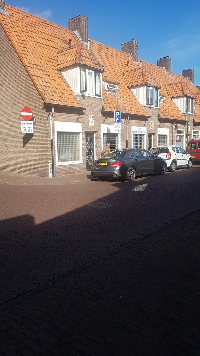 Waar is de handhaving bij verkeerd parkeren