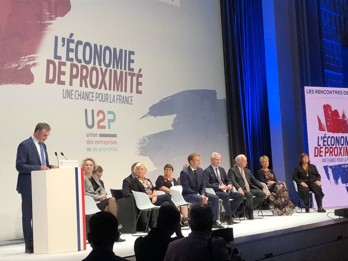 Le Pst de <a href="/U2P_france/">U2P</a> Dominique Metayer accueille le Président de la République Emmanuel Macron accompagné des ministres <a href="/BrunoLeMaire/">Bruno Le Maire</a> et <a href="/alaingriset/">Alain Griset</a>  lors des #rencontresU2p  et rappelle les sujets clefs #relance #artisanat #commerce #apprentissage #emploi #dialoguesocial