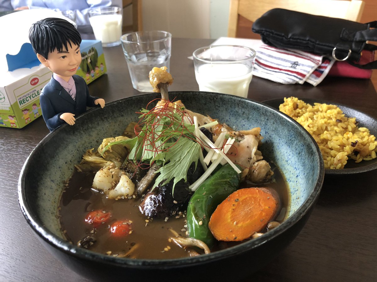 山谷たたみきお 札幌で販促アドバイザー 今日は友人の スープカレー 屋がプレオープンと言う事で行ってきました 普通の仕事をしながら 休みの土日にスープカレー店で修行 8年間そんな生活しながら年間500杯のカレーを食べて研究 そして 念願のお店