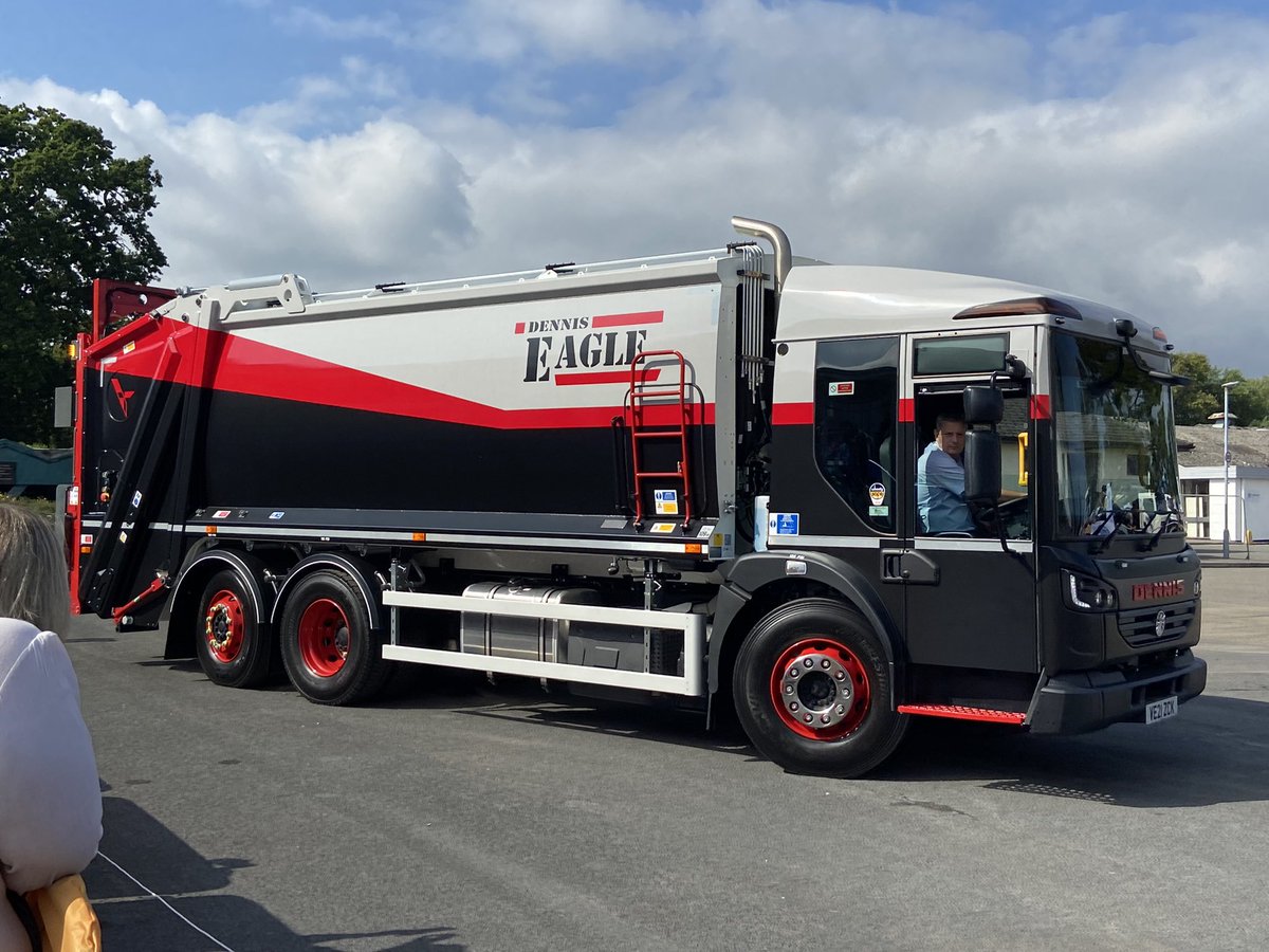 dennis_eagle tweet media