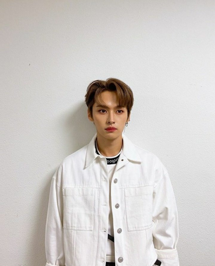 ︎
 ︎ 
               
               AEKIRO ╱ RINI . . . 🛹
               new acc, not new to rp.
               rt &amp; like to be mutuals.
        
 ︎ 
 ︎