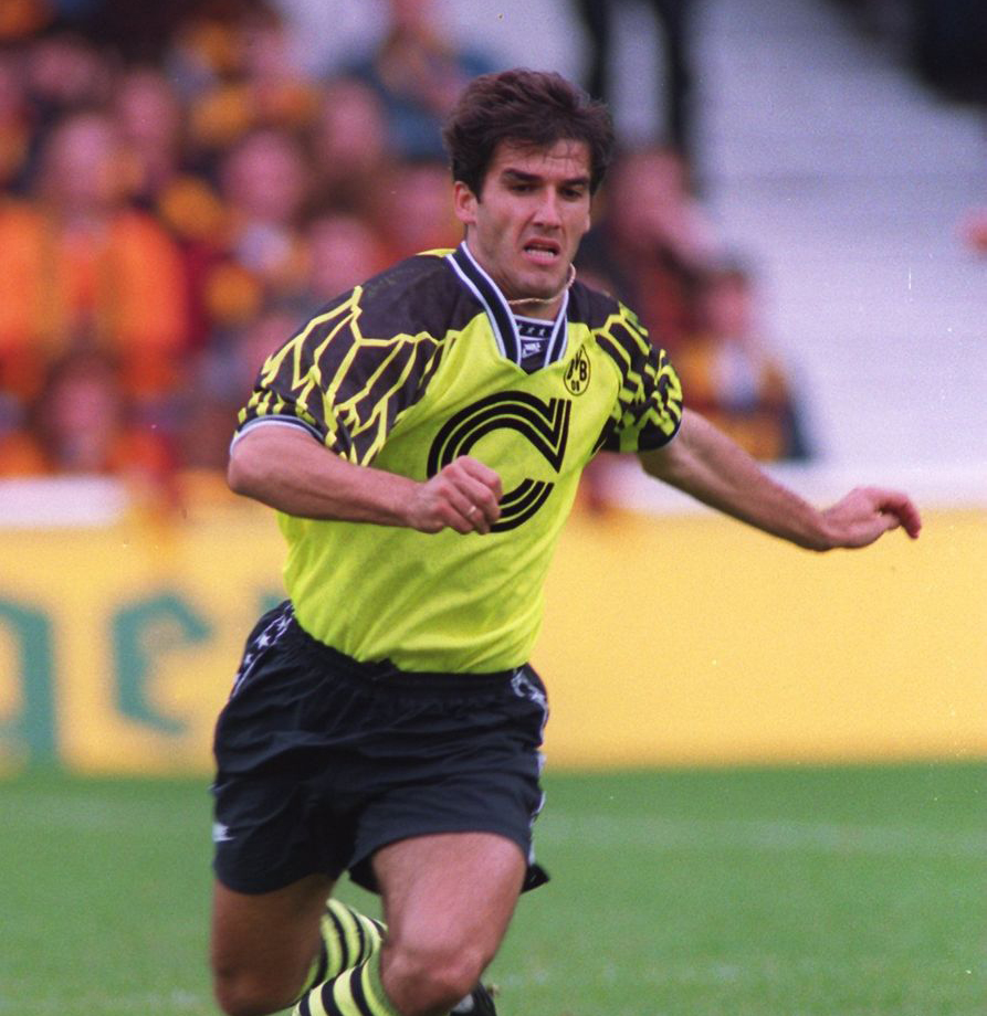 Happy Birthday Karl Heinz Riedle

Anyone else think that sponsor looks ridiculously big? 