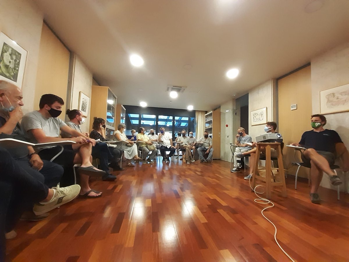 ForumSocCivil's tweet image. Estrenam perfil de Twitter amb la foto de la nostra assemblea d'ahir a Can Alcover per treballar en el Pla d'Acció del Fòrum de la Societat Civil 2021 - 2022.  

Seguiu-mos per conèixer les novetats!