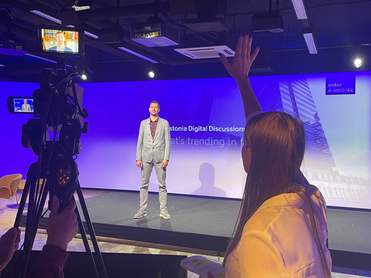 e_estonia's tweet image. We couldn´t be talking #fintech without addressing financial crime. @TaaviTamkivi, the founder &amp;amp; CEO of Salv, introduces their AML platform that helps companies get ahead of today’s financial criminals and prevent financial crime much more efficiently.
#eEstoniaDigitalDiscussions