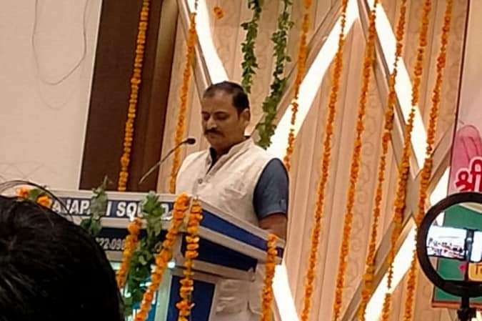SanjaySChauhan4's tweet photo. प्रबुद्ध वर्ग सम्मेलन भारतीय जनता पार्टी उन्नाव में सैकड़ों सैनिकों के साथ भाग लेकर अपनी बात रखी।  जय हिंद जय भारत।।

@swatantrabjp @myogiadityanath @brajeshpathakup @mp_kaushal @BJP4UP @Bjp4Awadh @BJP4UNNAO1 @drsakshimaharaj https://t.co/4BNTmoZlz8