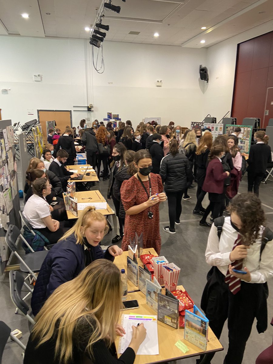 Great to see our S1-3 pupils getting signed up to our range of Clubs and activities on offer this session #article18  #weareFHS @UnicefSchools <a href="/FHSPEP1/">FHS_PEP</a>