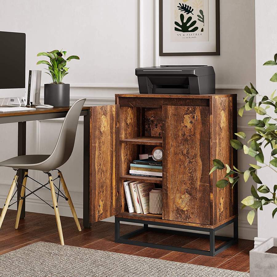 😍Can't believe it's our rustic oak storage cabinet, which was decorated in the most creative way! 
cr: @hickorynutfarmbarndominium
🛒bit.ly/3Cc5D4C
#storagecabinet #farmhousestyle #organizer #modernfarmhousedecor