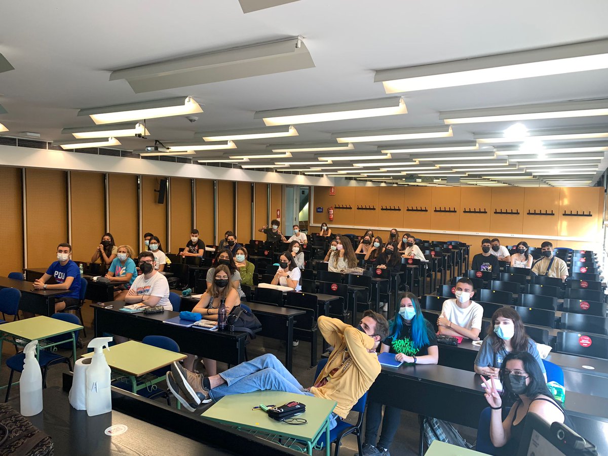 estudiantesumu's tweet photo. 🔸JIU CIENCIAS DEL TRABAJO🔸

🤗 Bienvenidos y bienvenidas a la Universidad de Murcia ❤️

#JIU2021
@um_facultadcctt @UMU
@ceum_es @CentroSocialUMU https://t.co/hrmp7SKnlg