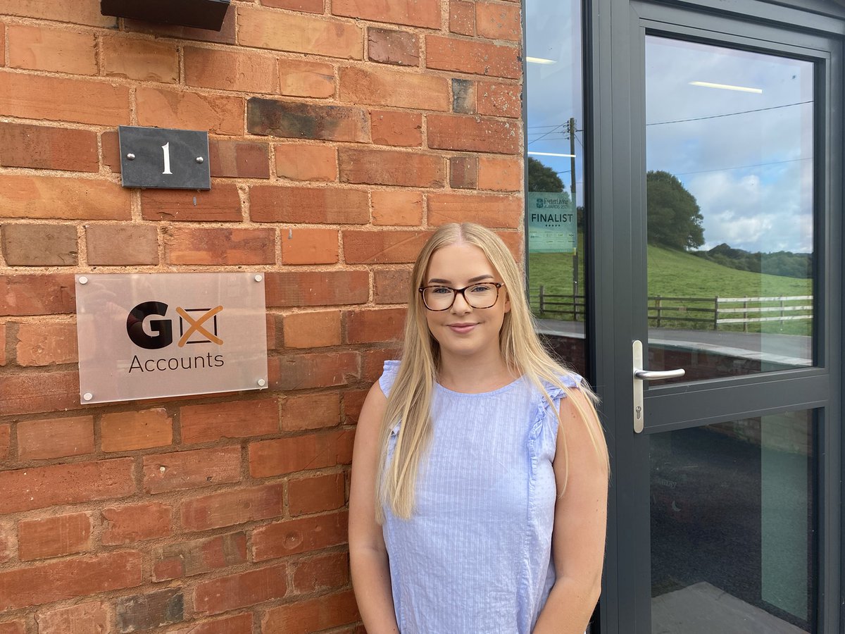 Starting this week is the newest addition to #TeamOrange, please give a warm welcome to Amy 😃🧡😃🧡😃