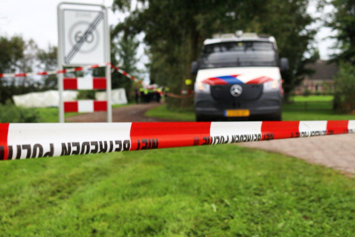 Man (28) uit Boelenslaan doodgeschoten door agenten -.