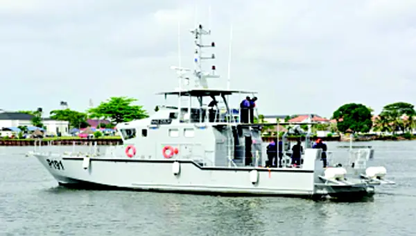 #Nigeria 🇳🇬 Vice Admiral #Gambo identifies lack of effective #maritime #policing as a major impediment to tackling emerging #security situation in maritime domain.
#WestAfrica #NigerDelta #MaritimeSecurityThreats
Read More: hubs.la/H0X4-080