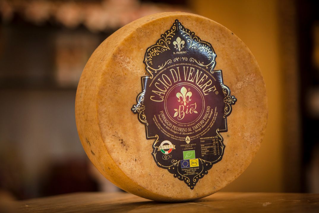 Il nostro Cacio di Venere ha conquistato la medaglia d’oro 🥇 ai Mondial du Fromage e des Produits Laitiers di Tours, in Francia. 🇫🇷 Come ogni premio ricevuto è una grande soddisfazione e uno stimolo a migliorarci sempre 🇮🇹 💪