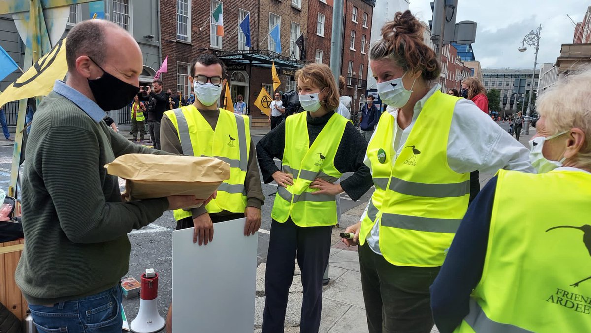 katieholten's tweet photo. Friends of Ardee Bog gave our petition w 10,800 signatures to @paulmurphy_TD for @EamonRyan. 

Paul: Absolutely crazy to see a Green Party Minister for Transport attempting to push through this road against local &amp; environmental opposition. It will deepen the biodiversity crisis. https://t.co/xPz5BAmVJD