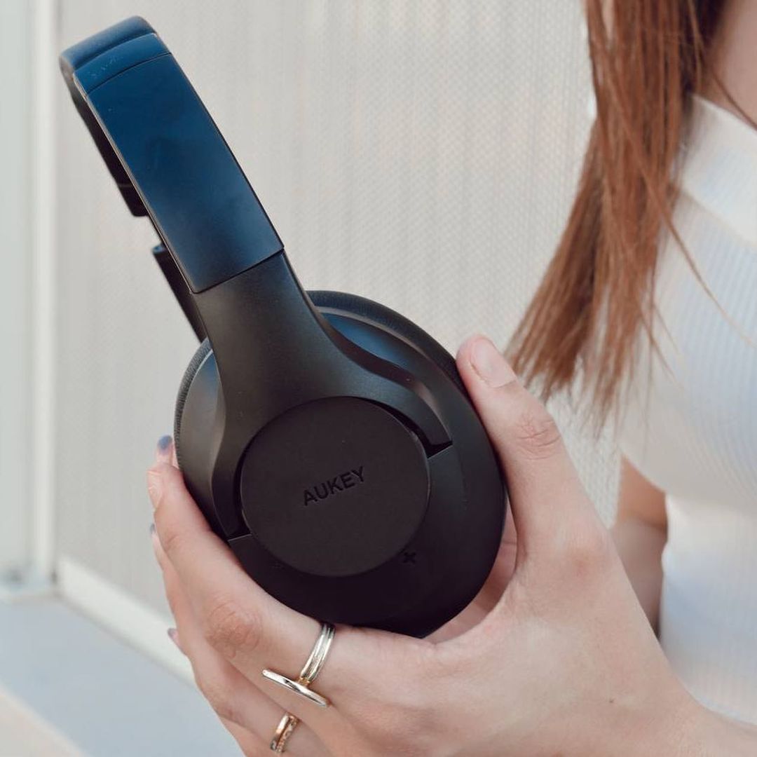 AUKEYofficial's tweet photo. Fan of the Week goes to @pensare_tech and her AUKEY ANC Headphone EP-N12.
-
Shop now 👉 https://t.co/YIzLQMnrXn
-
Want to be featured next week? Simply post a picture of your AUKEY products with the @aukeyofficial tag!
-
-
-
-
#AUKEY #ANC #headphones #accessories #headphone https://t.co/JfGY8LAFSB