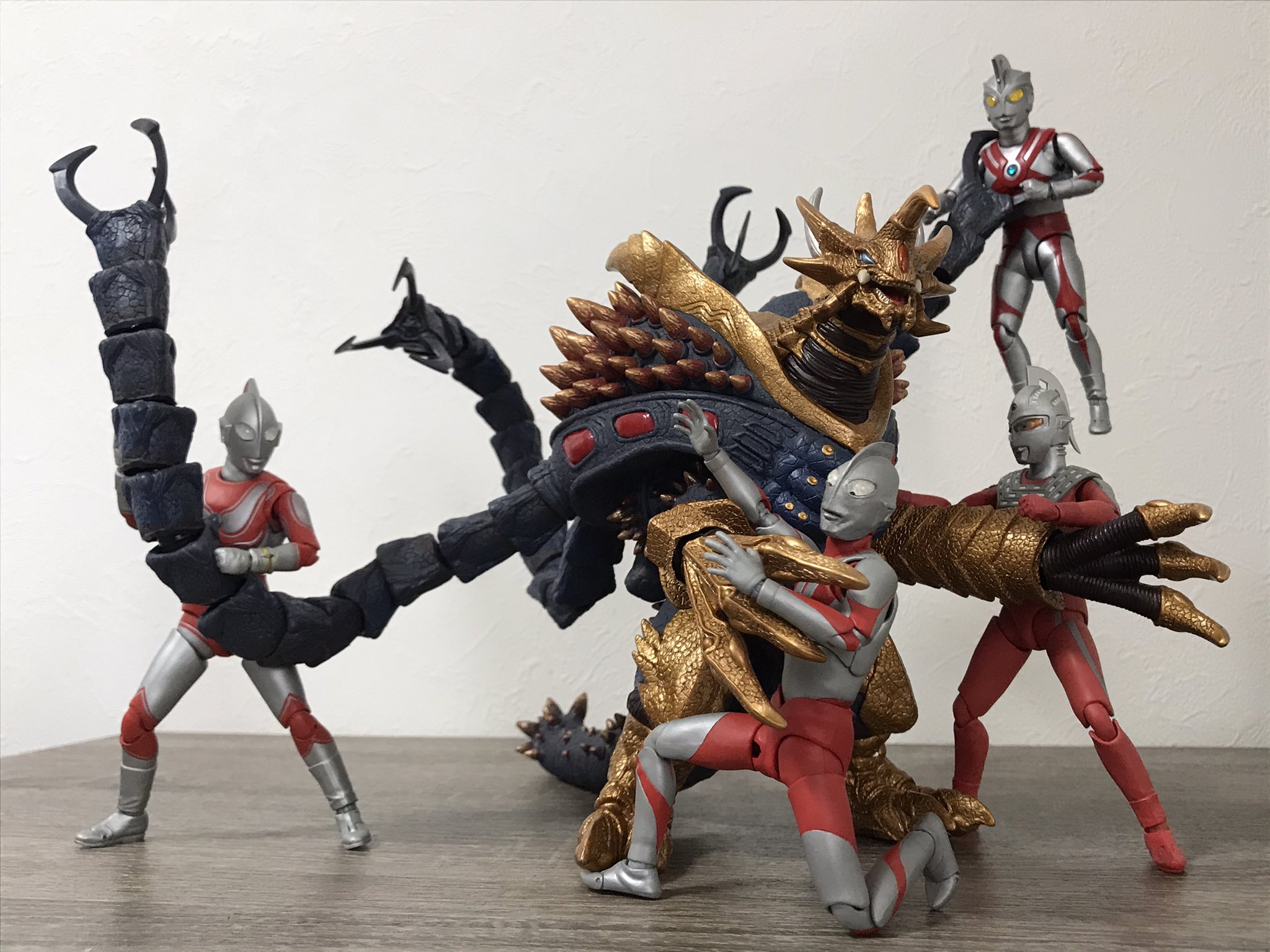 ウルトラ怪獣シリーズ2006 SP 究極超獣Uキラーザウルス