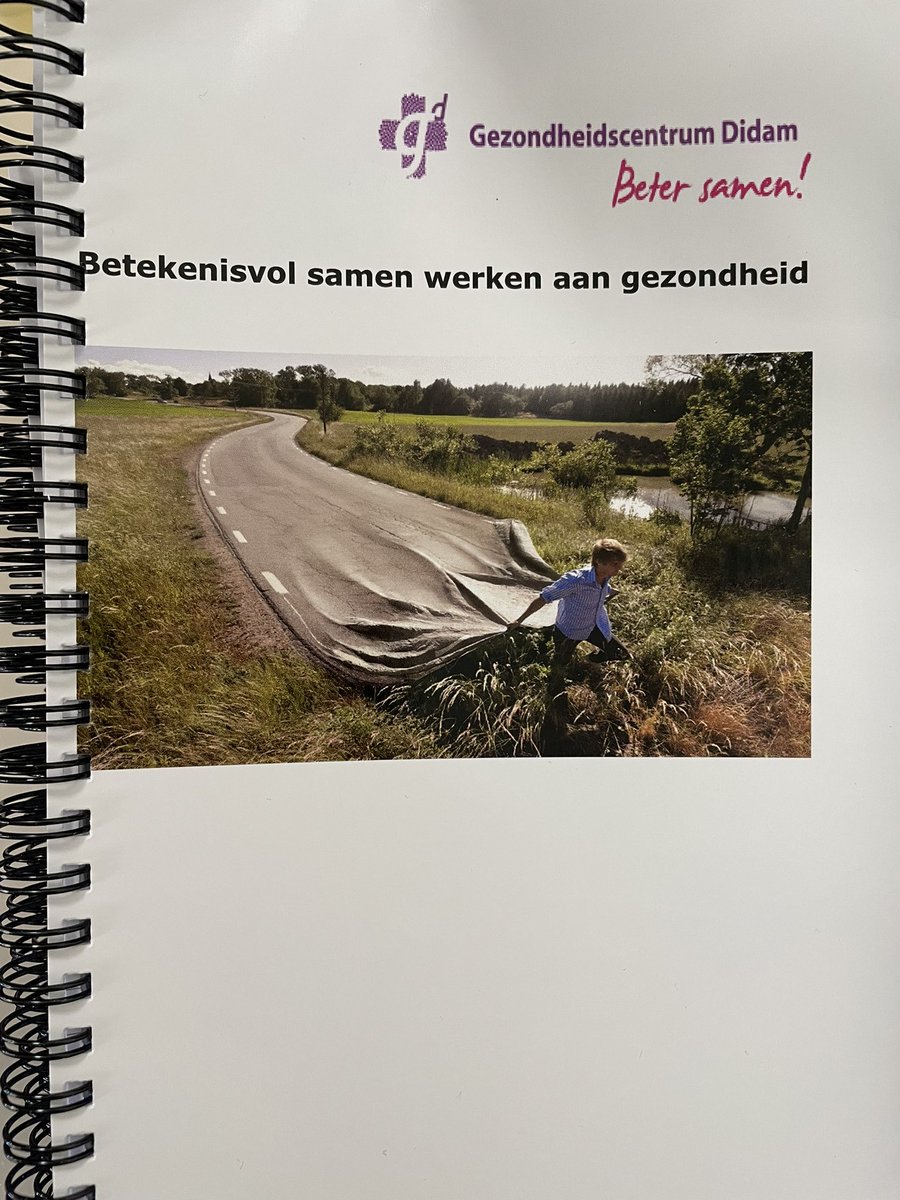 Thema lunch @
GCDidam luisteren naar een prachtig verhaal van huisarts Hans Peter Jung uit Afferden over positieve gezondheid in de praktijk!!