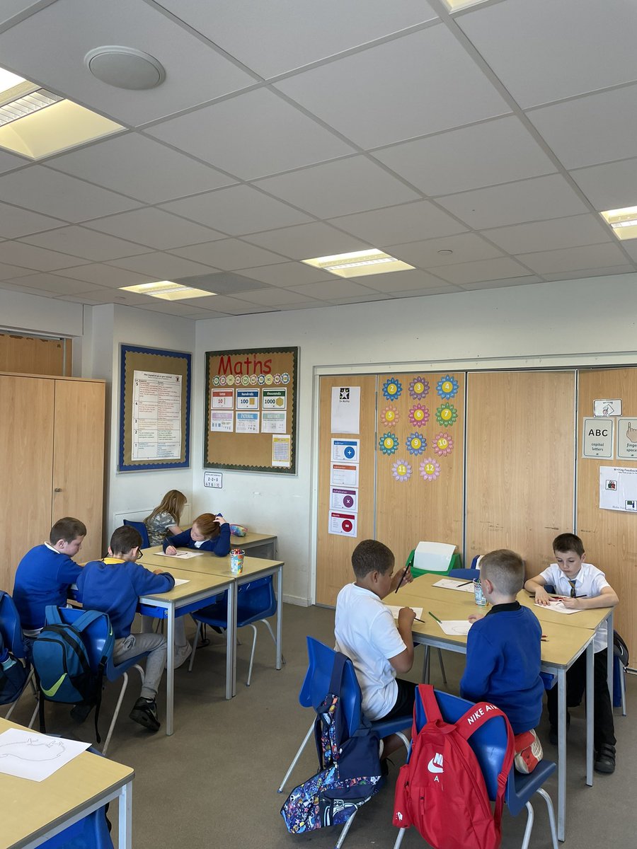 MissHGowans tweet media