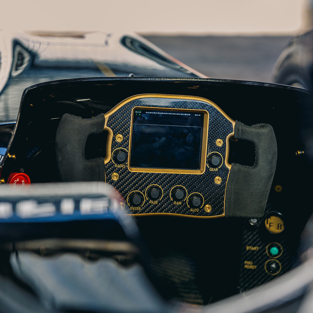 RodinCars's tweet image. How confident are you? The seat is ready. Start her up...

#rodinfzed #supercar #tracklife #nothinglikeit