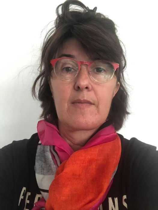 Carole, 50 ans, 3 enfants.

Une grosseur au niveau du plancher buccal…
depuis plus de 3 semaines.

#Cancer des glandes salivaires

Les cancers ORL #OnLesEcharpes

<a href="/MakeSenseCmpn/">Make Sense Campaign</a>
<a href="/merck_fr/">Merck France</a>