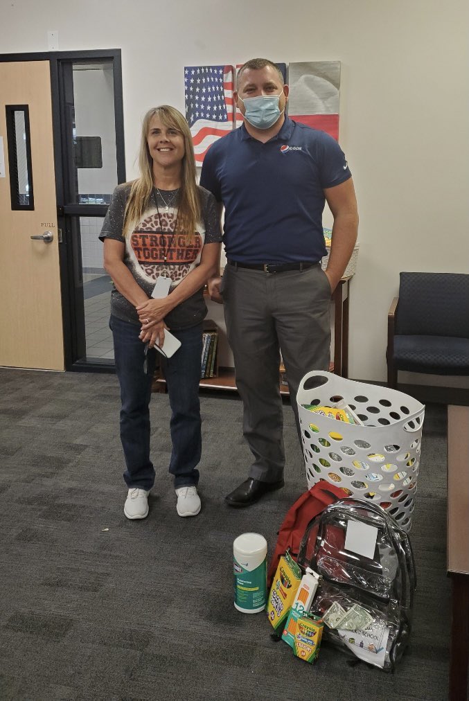 hydel_HRE's tweet photo. So appreciative of our amazing community that supports our schools and our students.@lpisd @pepsi #LPStrongerTogether #LPGreatThings https://t.co/3EJOIJF63Z