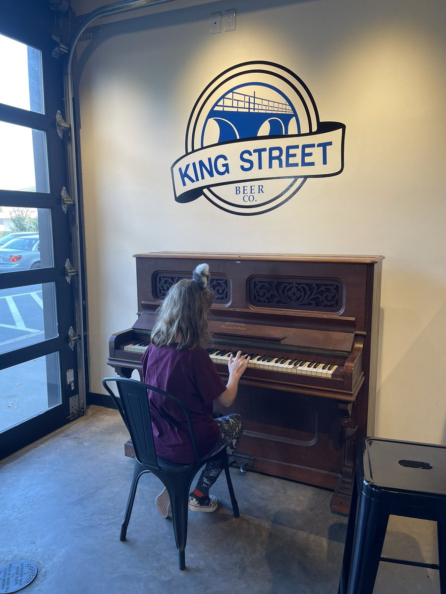 Jane Berrigan tweet media