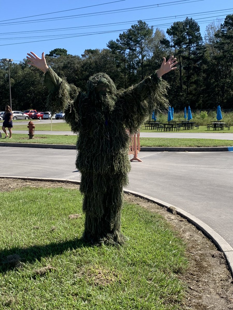 Camo day at school today
6th grade student this morning: Mrs. Hyde….somebody here is dressed like a TREE!! 😂😂
<a href="/GoBucsSJHS/">Southside Jr. High</a> <a href="/MrsGravois/">Mrs. Gravois</a> #LookAtTheTree #GravIsMyHero #MakeBoswellProud