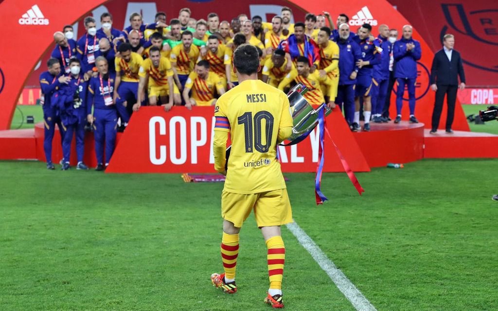 fcbonaa's tweet photo. La última vez que fui genuinamente feliz con el Barça https://t.co/9L4pR7xpI7