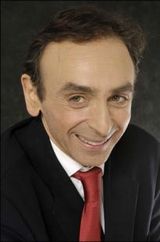 Genzo01850176's tweet photo. #Zemmour c'est comme un vieux jukebox sur lequel peut importe le bouton sélectionné c'est toujours la même chanson qui sort #DebatBFMTV https://t.co/B6Os3Av35v