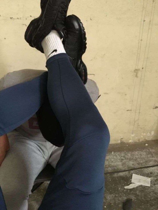 Cashmaster16dz's tweet photo. Les kehba venez pv pour raquer et avoir la chance de décrasser nos tn #findom #cashmaster #paypig #kiffeur #cashslave #findomfr #rebeudomi https://t.co/T8xPGfIqAs