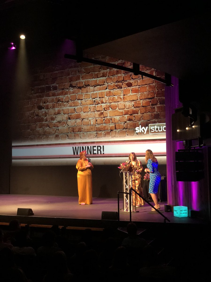 Funny Women tweet media