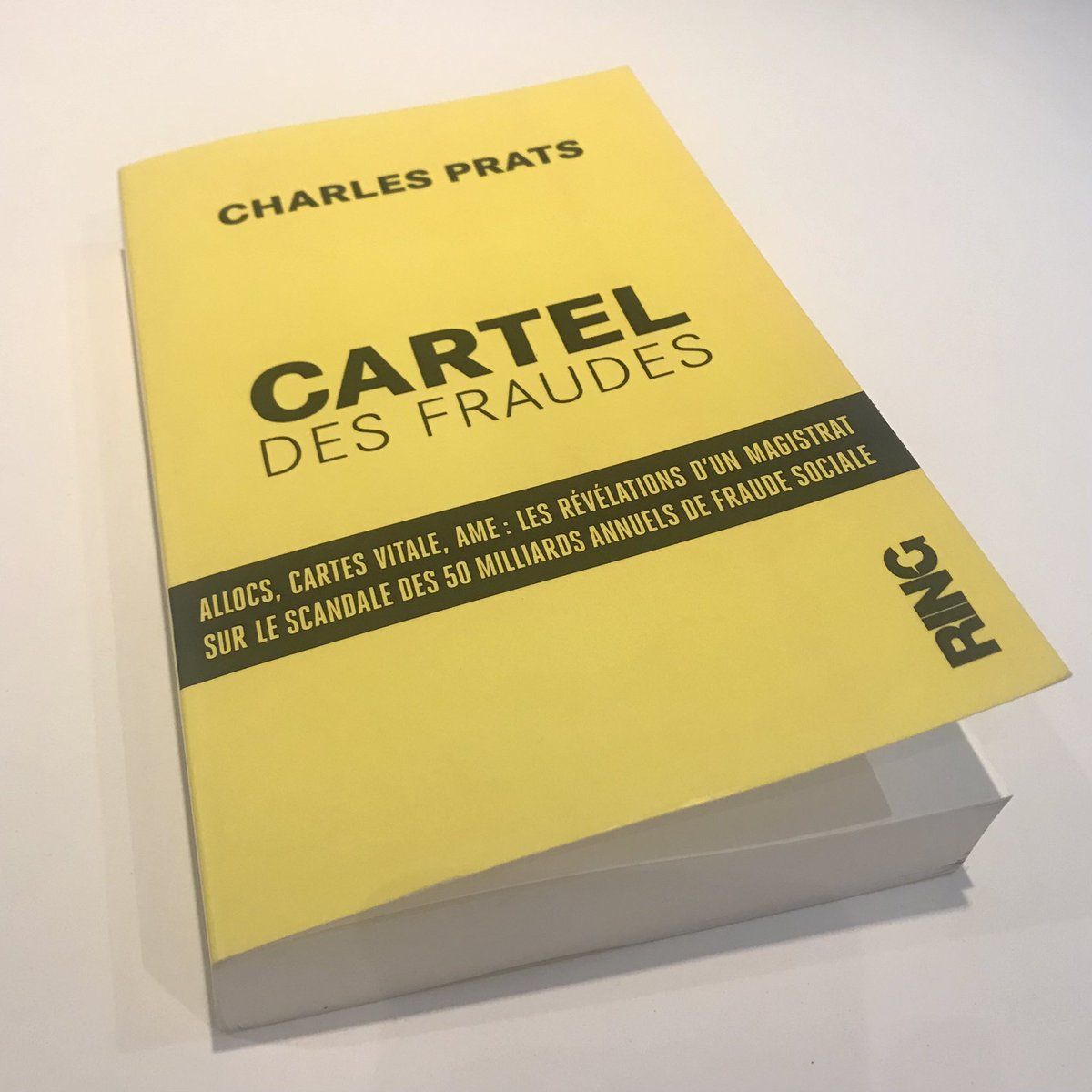 CharlesPrats's tweet photo. 🔴Et voilà les Fact Checkers #DebatBFMTV se plantent et confondent la fraude sociale détectée avec les estimations de la fraude totale. Si @BFMTV veut que j’intervienne en visio en direct je le fais 😊
PS : le rapport de la commission d’enquête parlementaire, lui, est à 45 Mds€ https://t.co/u7hvMO59eA