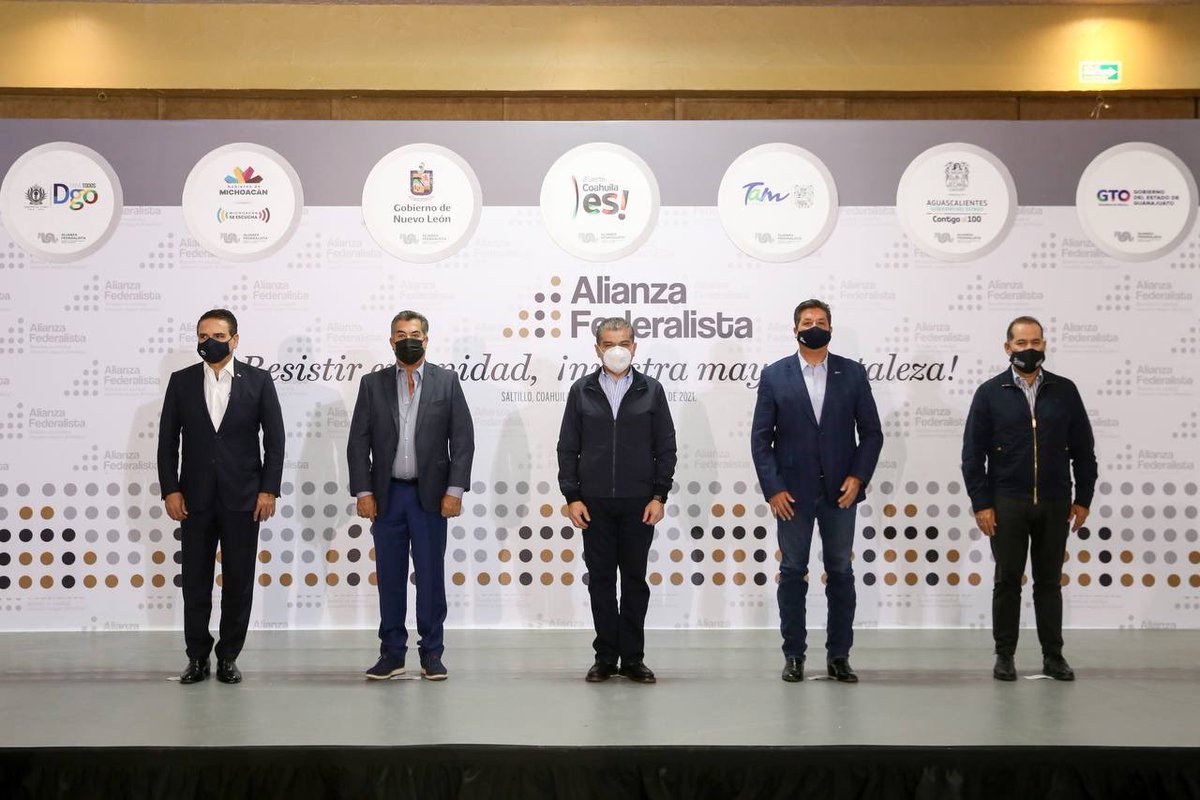 JaimeRdzNL's tweet photo. #NL es un estado extraordinario, y haberlo representado en un movimiento como este, siempre será un honor y un gran recuerdo que me llevo. Hoy agradezco por el reconocimiento que recibí en Saltillo, Coahuila, a nombre del grupo de gobernantes que nunca se quedó de brazos cruzados https://t.co/lOqmsIZgNu