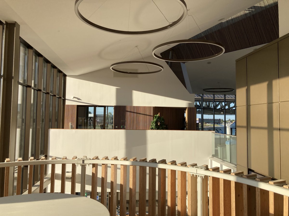 The sun has been shining today for our DARTeC partners management board meeting ⁦<a href="/CranfieldUni/">Cranfield University</a>⁩ ⁦<a href="/ResEngland/">Research England</a>⁩ ⁦<a href="/CranfieldCATM/">Cranfield CATM</a>⁩ ⁦<a href="/cranfieldaero/">Cranfield Aerospace</a>⁩ ⁦<a href="/cranfieldalumni/">Cranfield Alumni</a>⁩