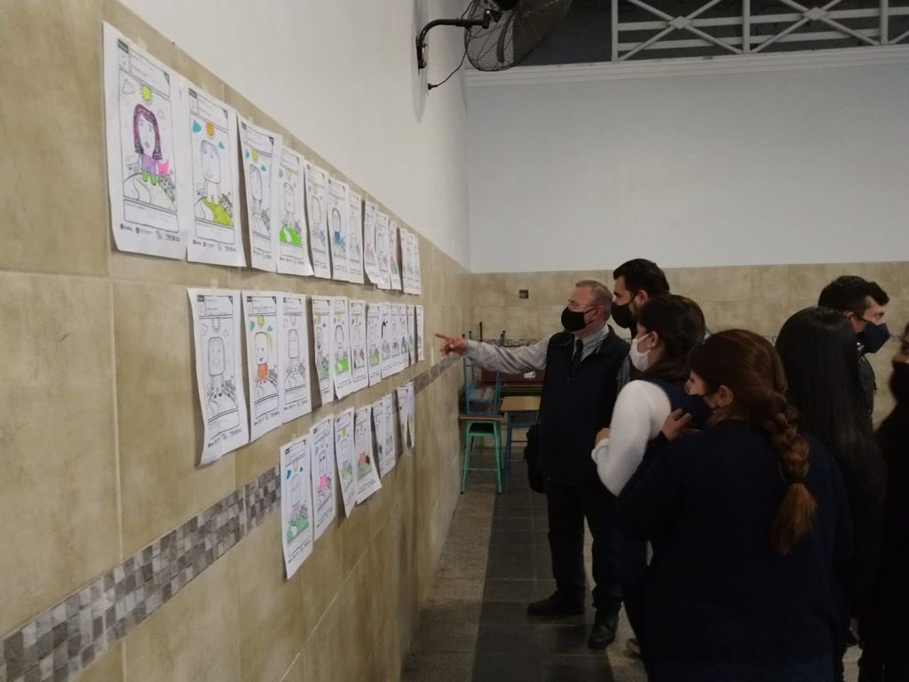FeelingMetodo's tweet image. Las guías de #Feeling se trabajan  en las escuelas de Tucumán - Argentina. Excelente trabajo de @LabTucuman  y @JoseFarhatok