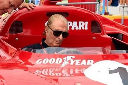 Caro Ninni, fai buon viaggio.
Ti porteremo con noi sulle strade della Targa Florio Classica 2021. L'edizione del prossimo ottobre sarà dedicata all'immortale talento siciliano.