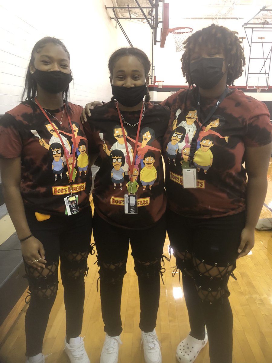 CoachStowe40's tweet photo. Triplet day?? #stangspirit ๐๐๐ https://t.co/sYoPJchn3v