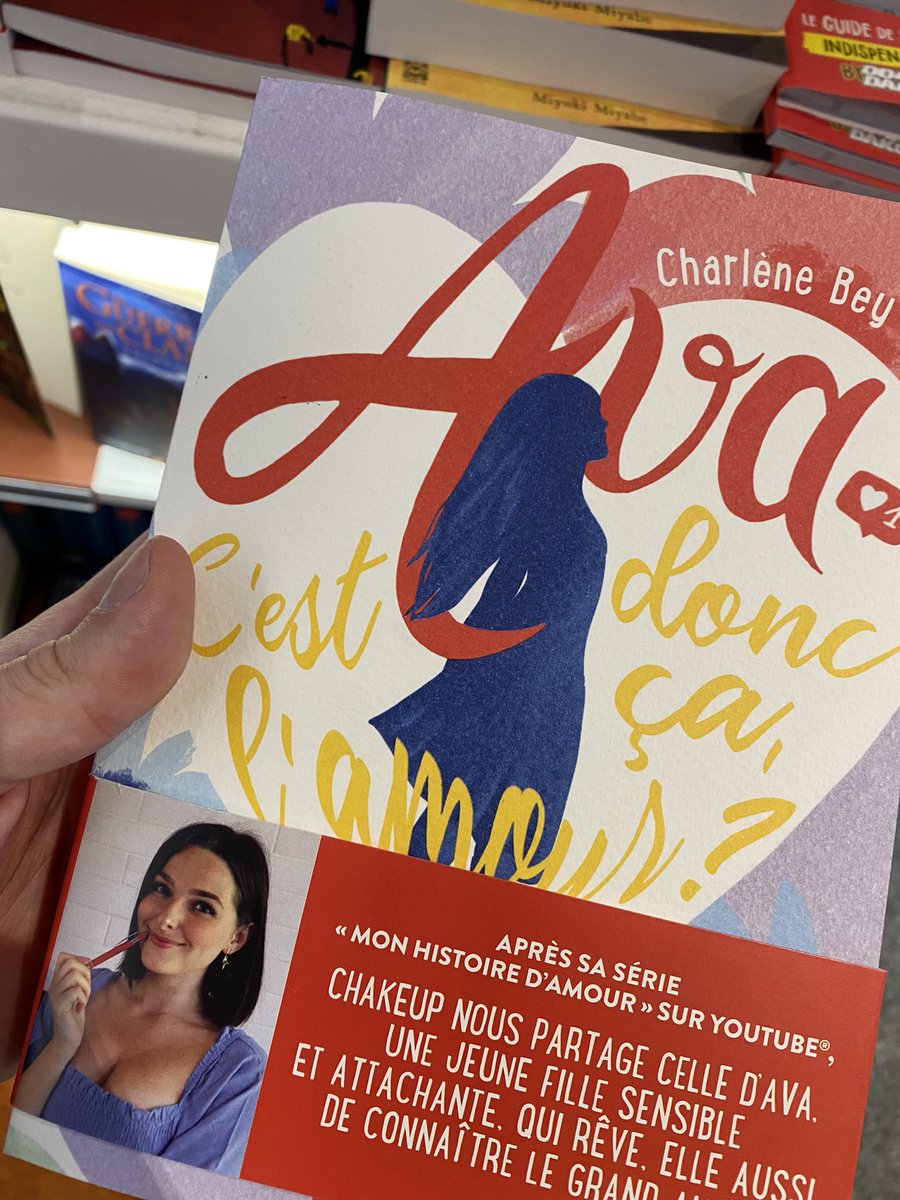 WoodyStoryGame's tweet photo. Ma youtubeuse préférée à sorti son livre aujourd’hui, tellement content et fier d’elle @chakeup 😘❤️. #Ava #Chakeup https://t.co/MnlMTD6g4j