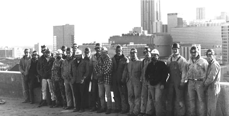 SuperiorRigging's tweet photo. With wide-ranging services and more than 65 years of operation, #Superior offers seamless solutions to the most complex projects. #MakingTheToughLookEasy https://t.co/j76DaIk3Ei