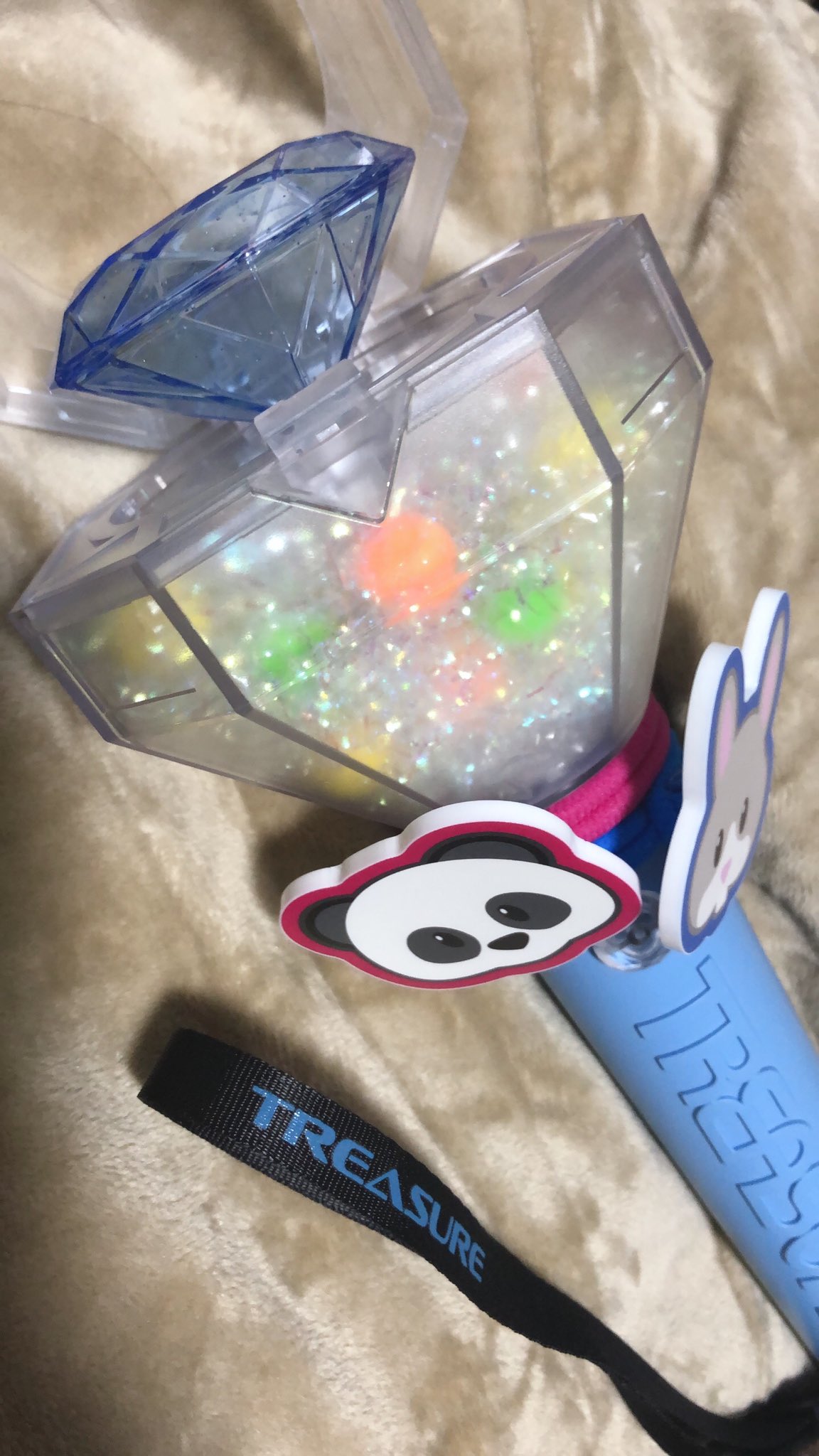 送料無料/新品 TREASURE ペンライト ecousarecycling.com