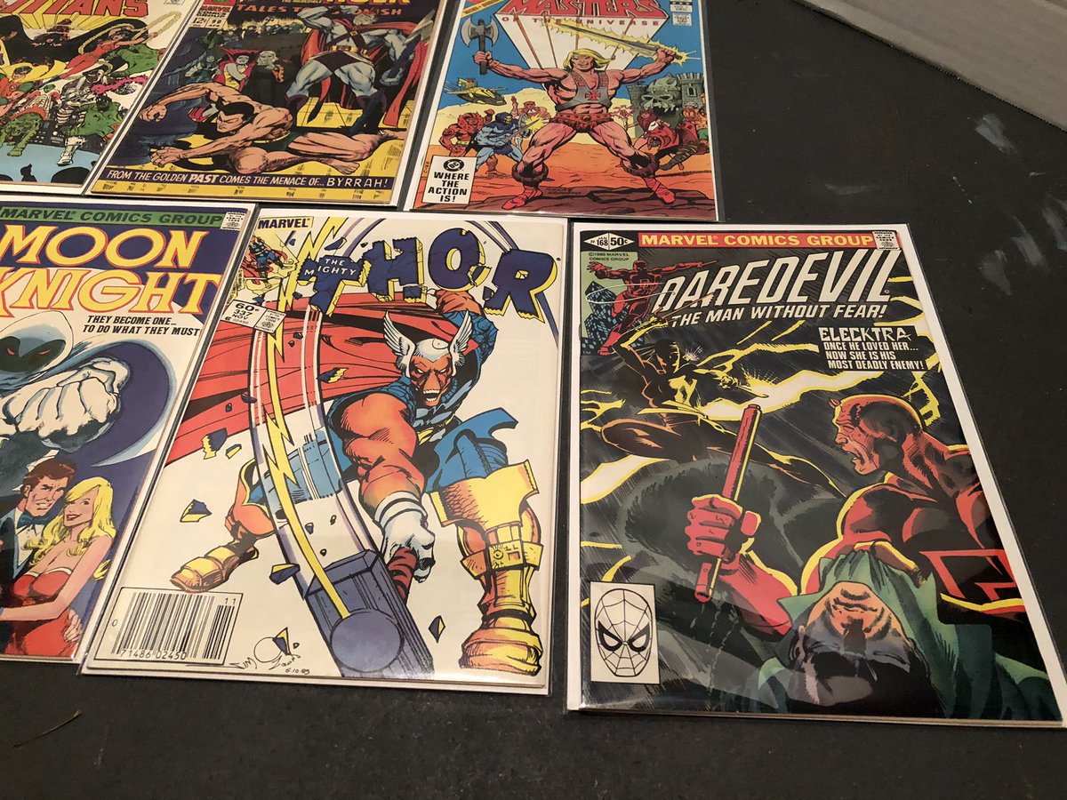 JohnnyEAwesome's tweet photo. #ABitMoreMarvel Some #CGC worthy #Marvel and #DCComics #comics #AwesomeCollection #Thor #Daredevil #MoonKnight #Abomination #MastersoftheUniverse #TeenTitans #Collectibles #COLLECTION #comicbooks 😊✨ https://t.co/nuJC4yXsGE